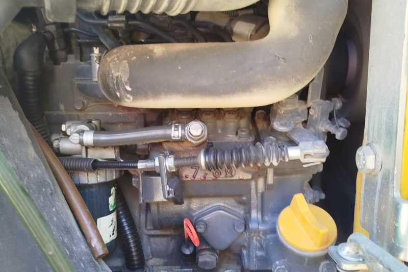 OmecoHub - Immagine KOMATSU PC16R-3HS